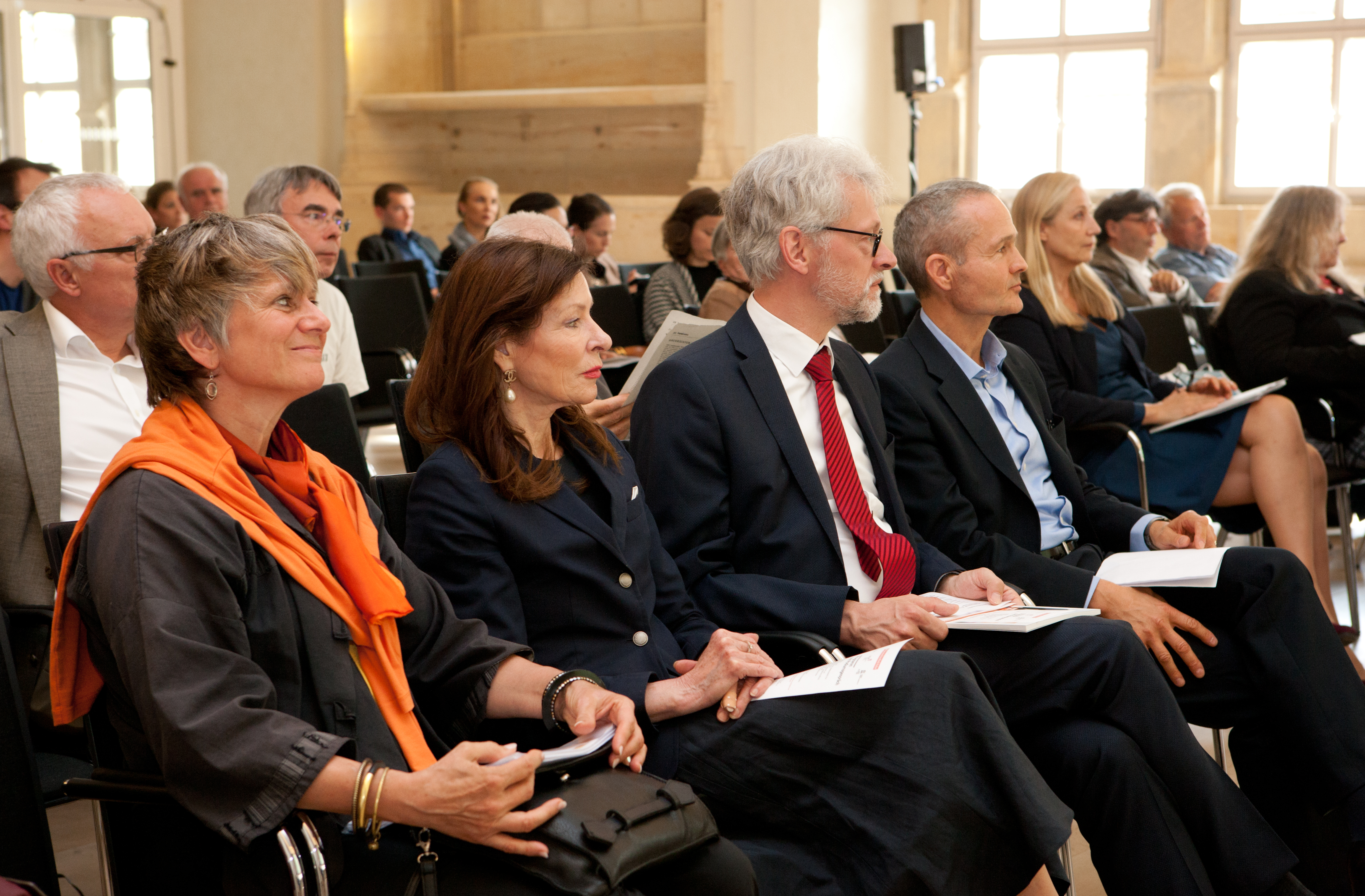 _R8P8921_UNESCO-Podiumsdiskussion_ST-LW.jpg