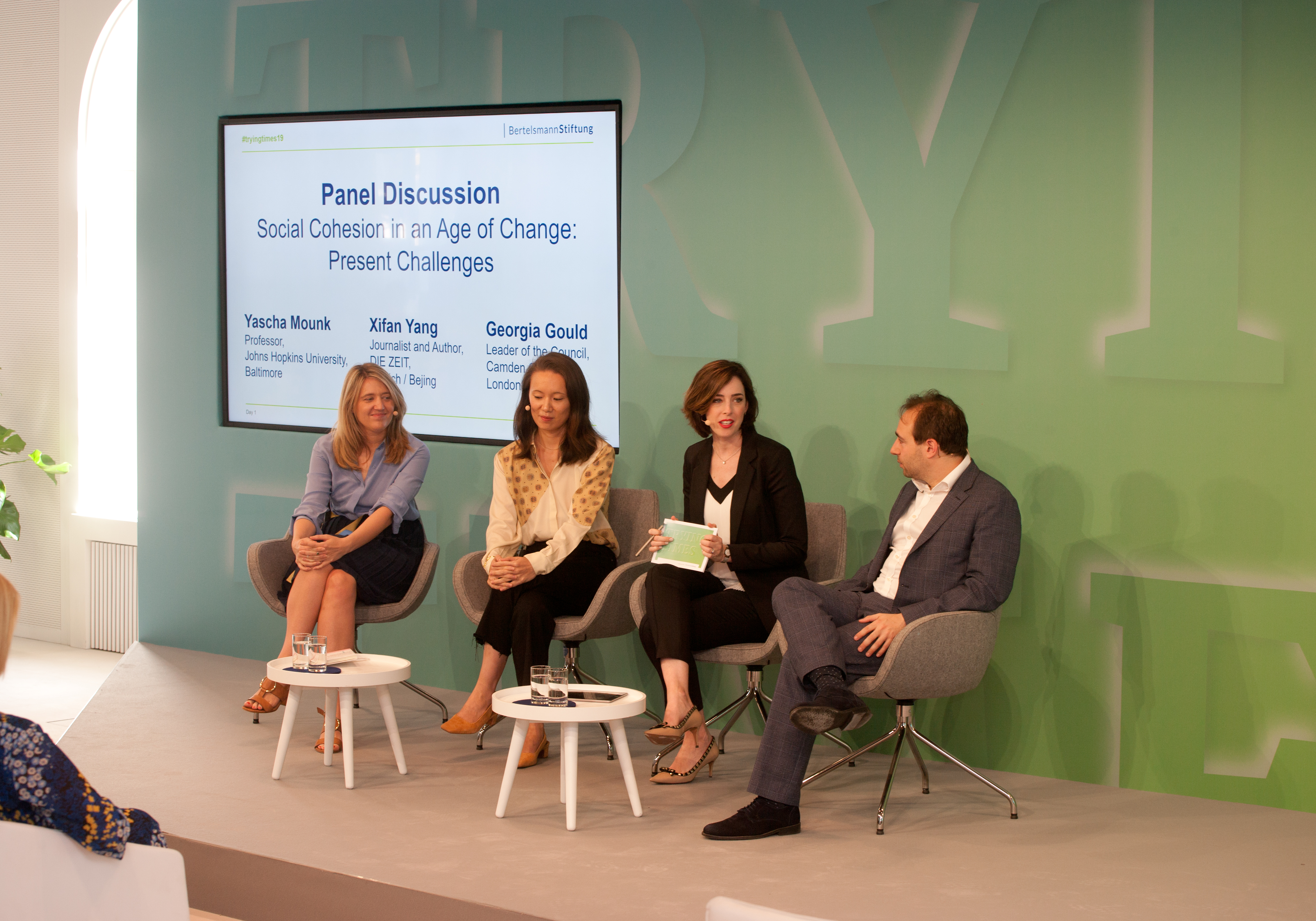 Production Conference, Panel-Diskussion mit Georgia Gould, Xifan Yang, Sarah Kelly (Moderation), Yascha Mounk